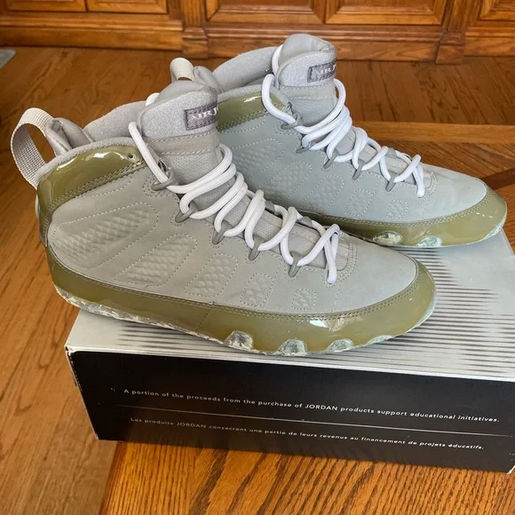 Men’s Jordan 9 Cool Gray OG 2002, Size 9 - Picture 2 of 11